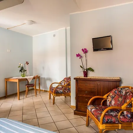 招待所 卡瓦略比安科酒店 基瓦索