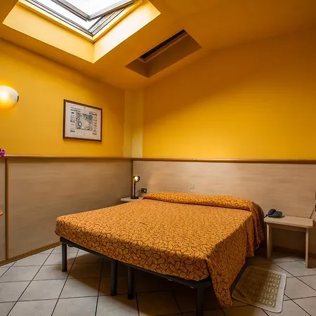 卡瓦略比安科酒店 基瓦索